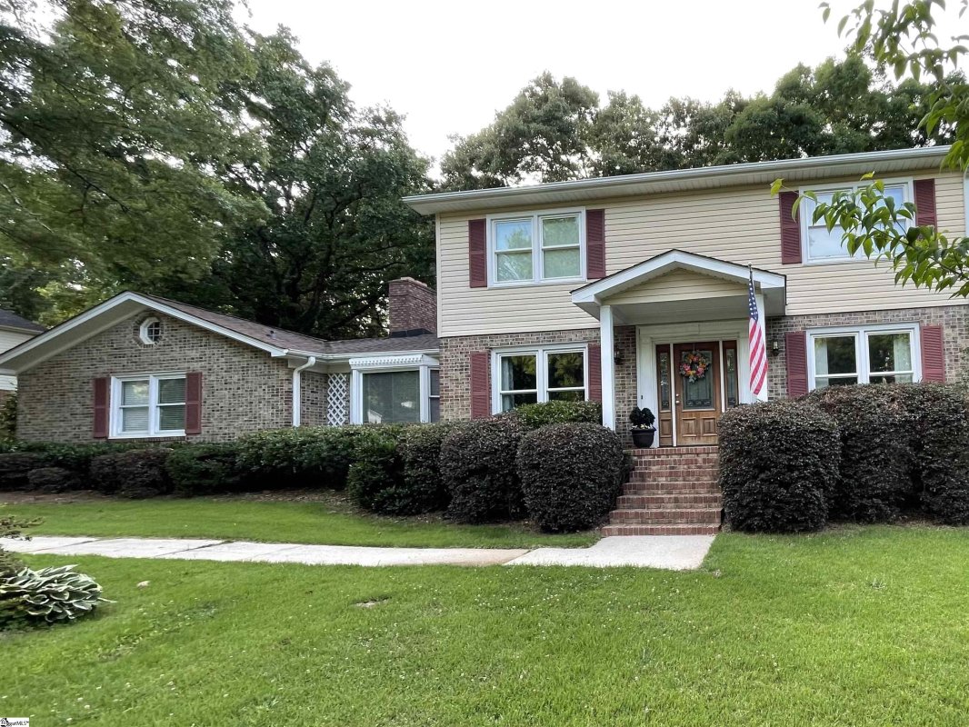 106 Rainwood Drive