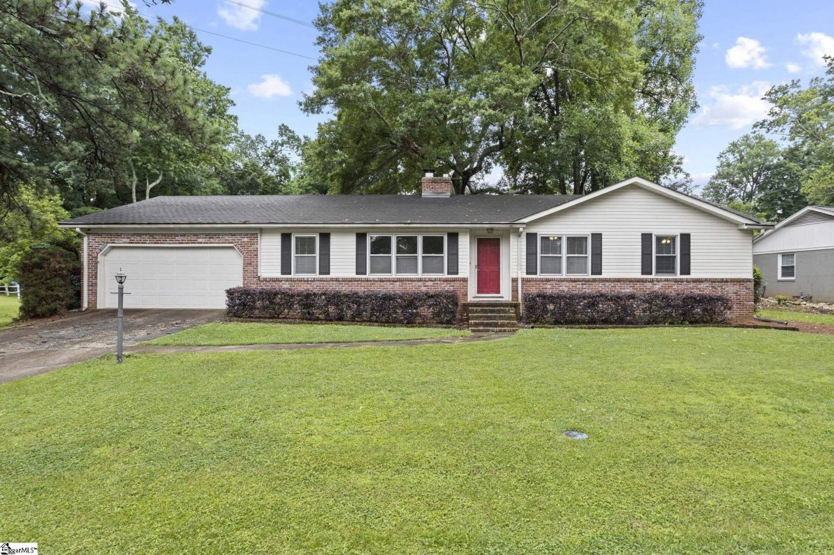 128 Colvin Road