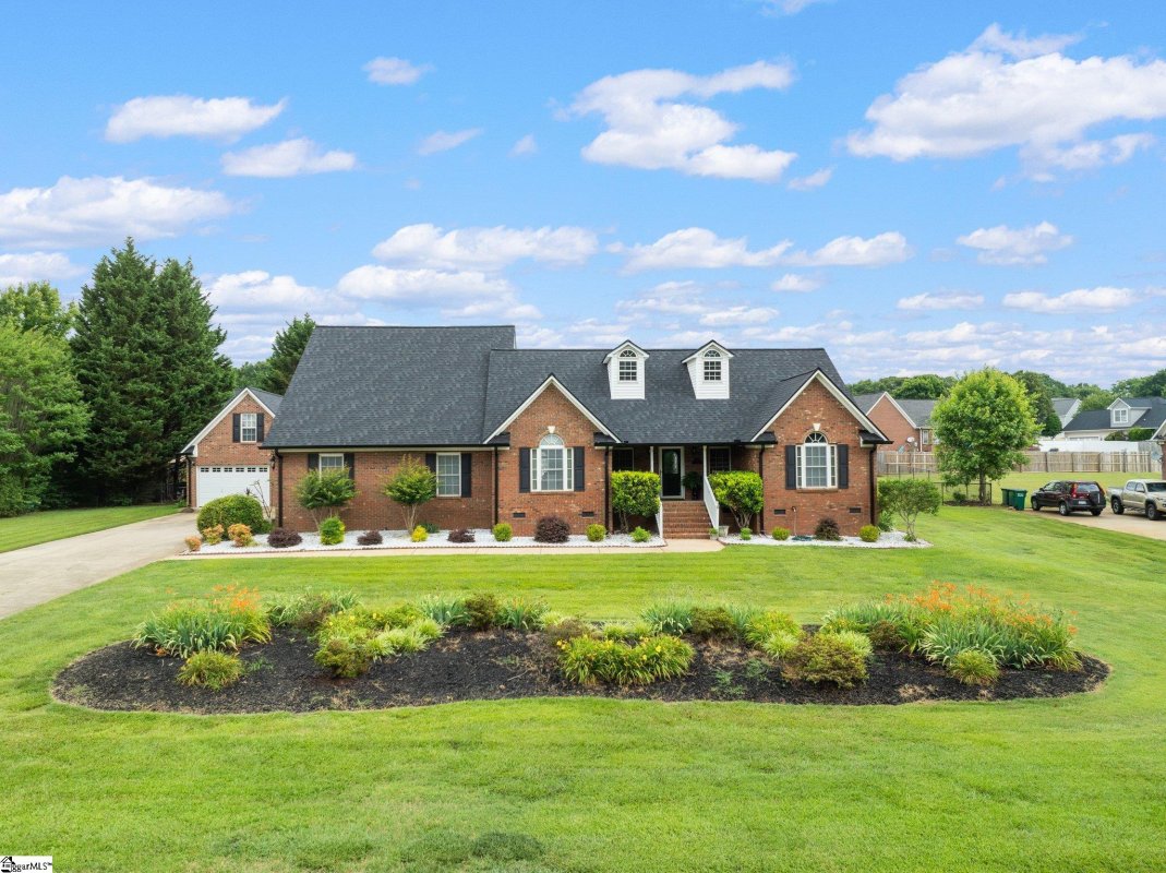 444 Hunting Crest Court