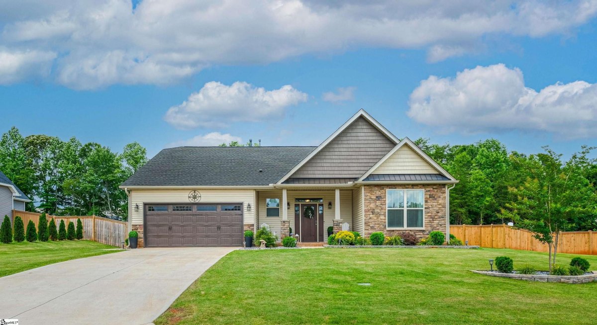 599 Forden Drive