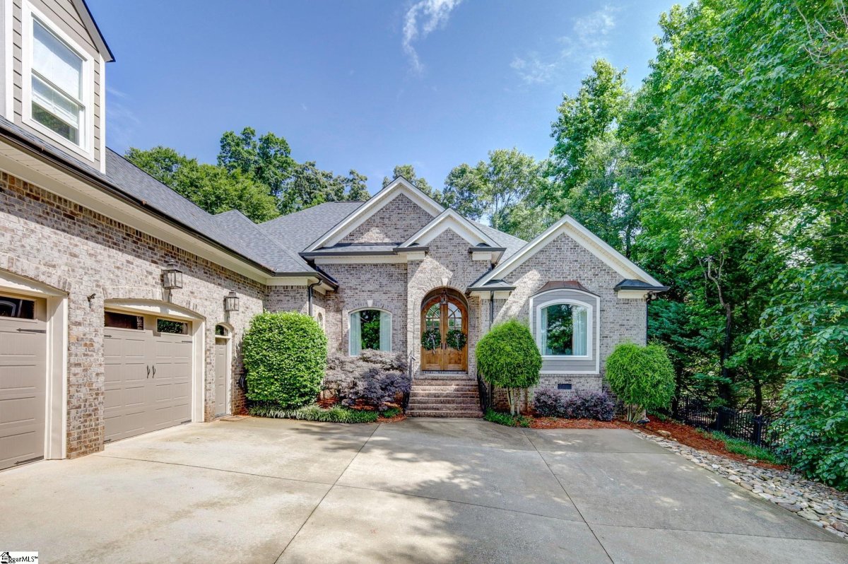 18 Wyndhaven Court