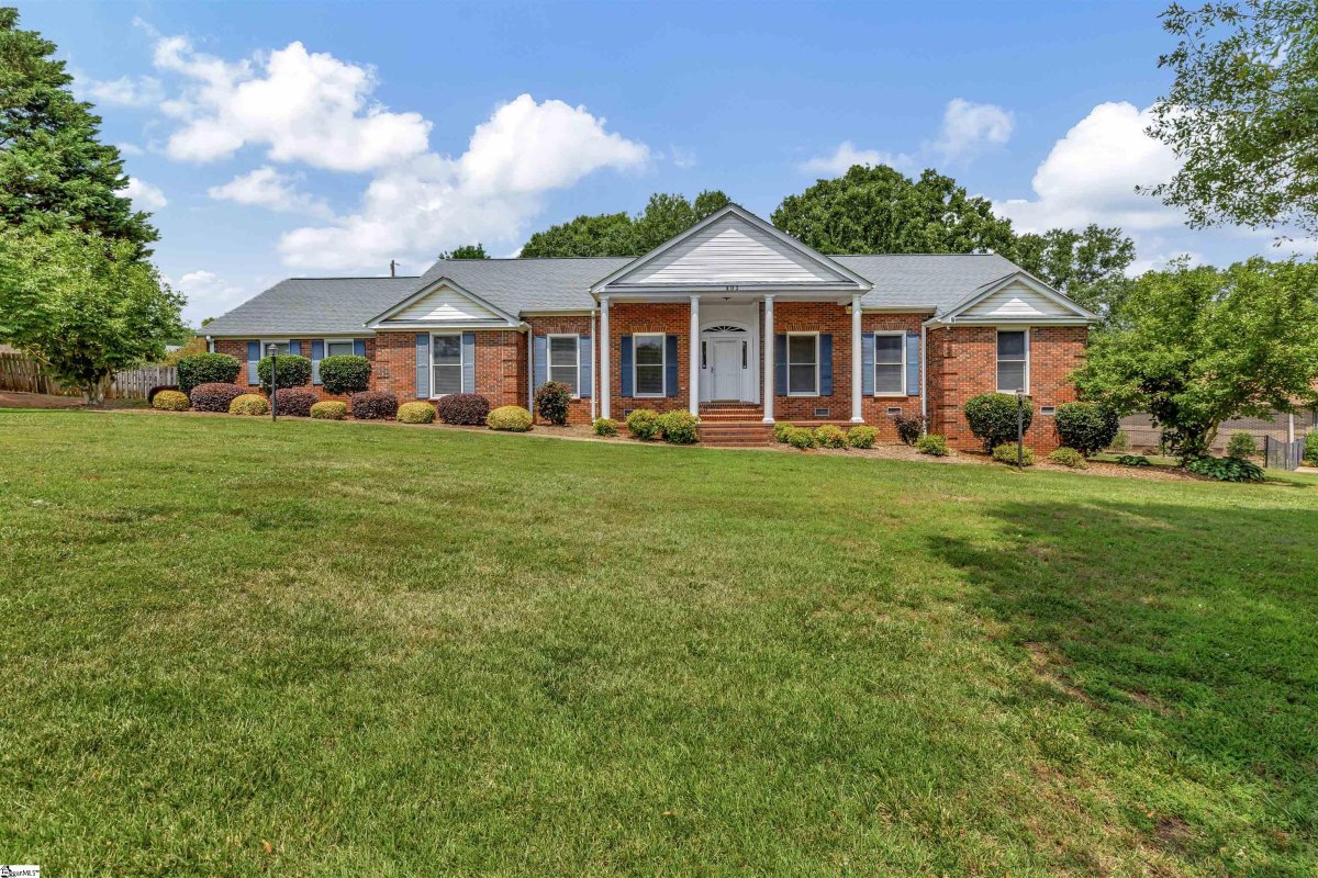 403 Regency Circle