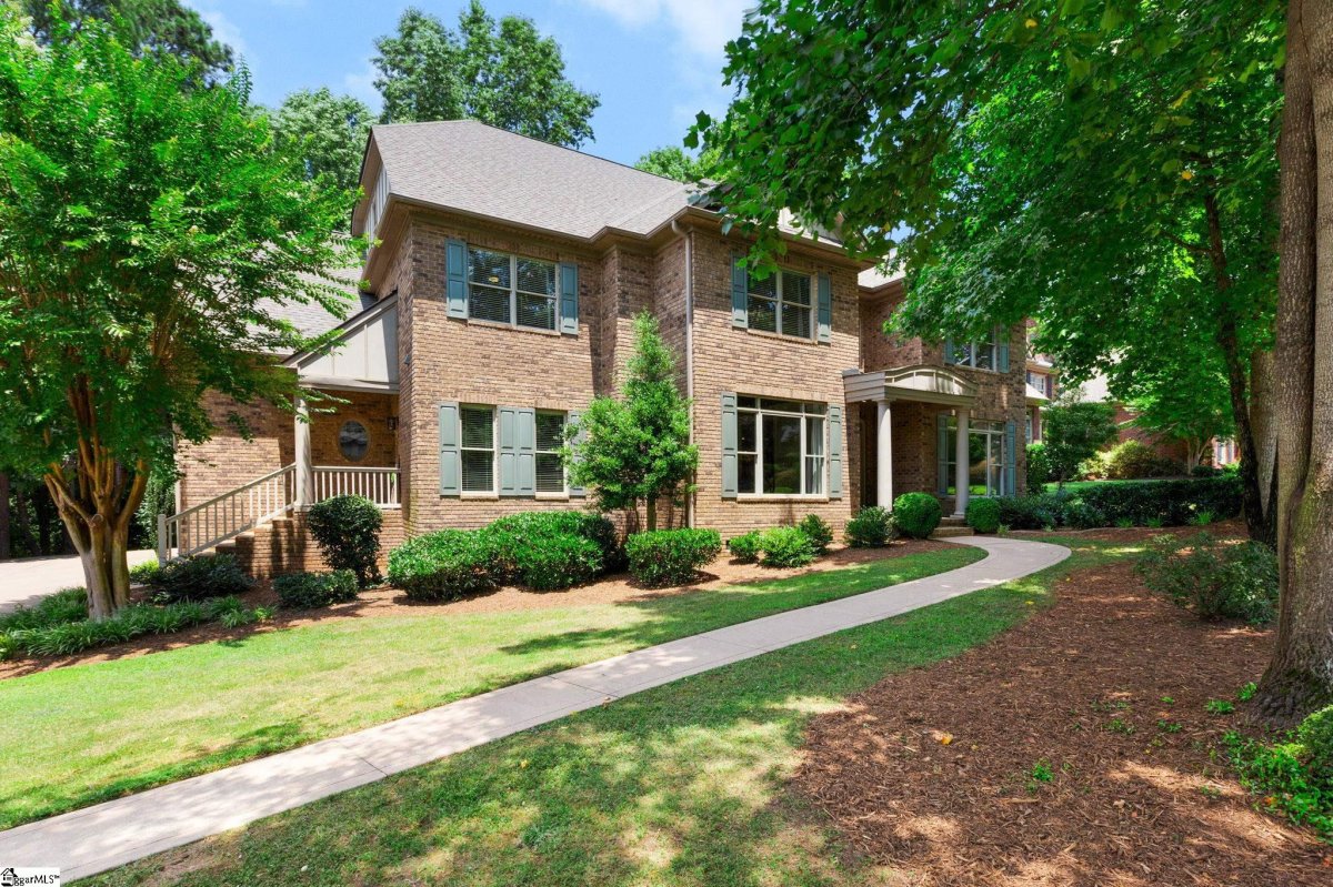 22 Oaklynn Court