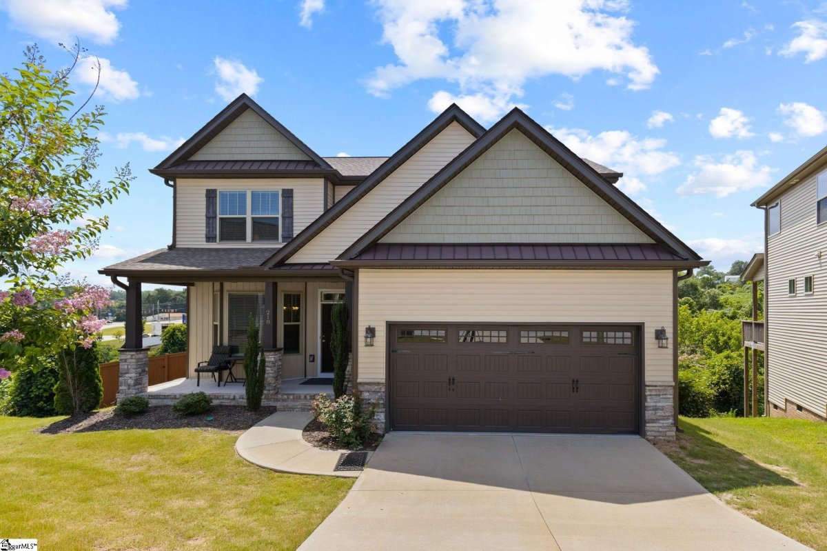 218 Clear Court
