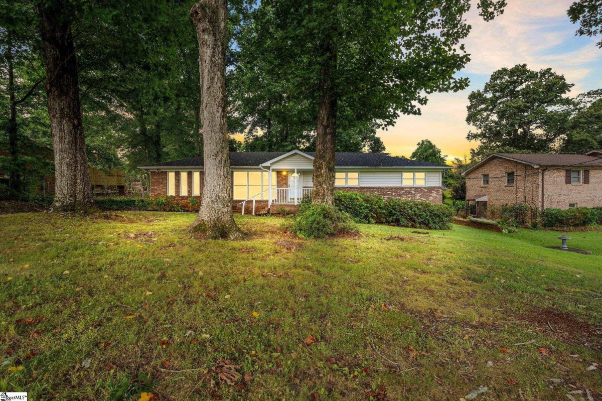 5 Tazewell Drive