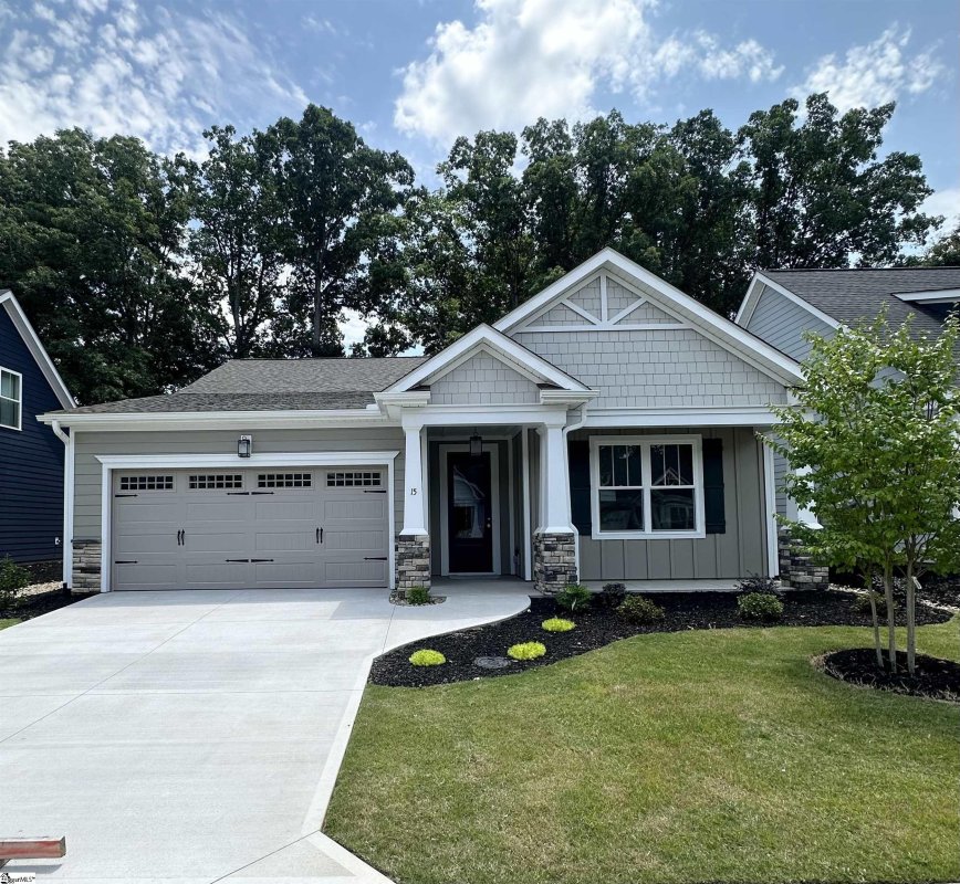 15 Pineglen Court