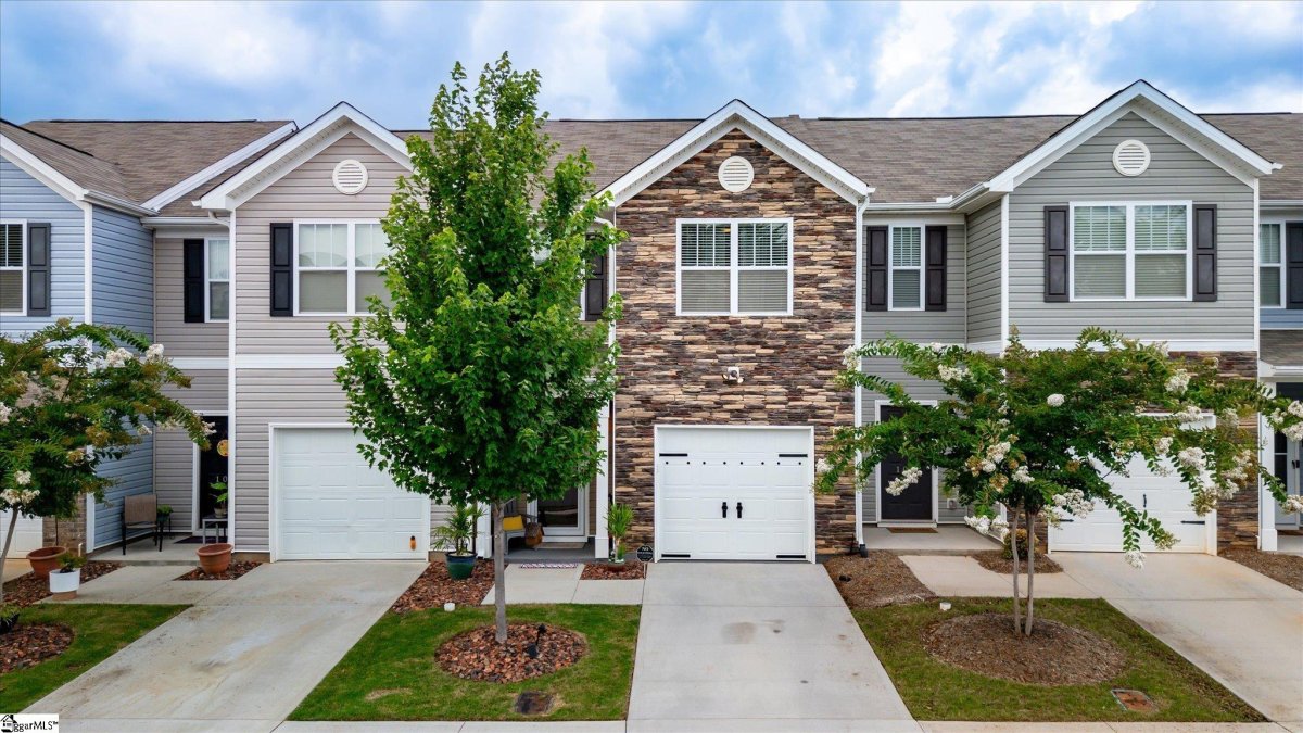 104 Southridge Court