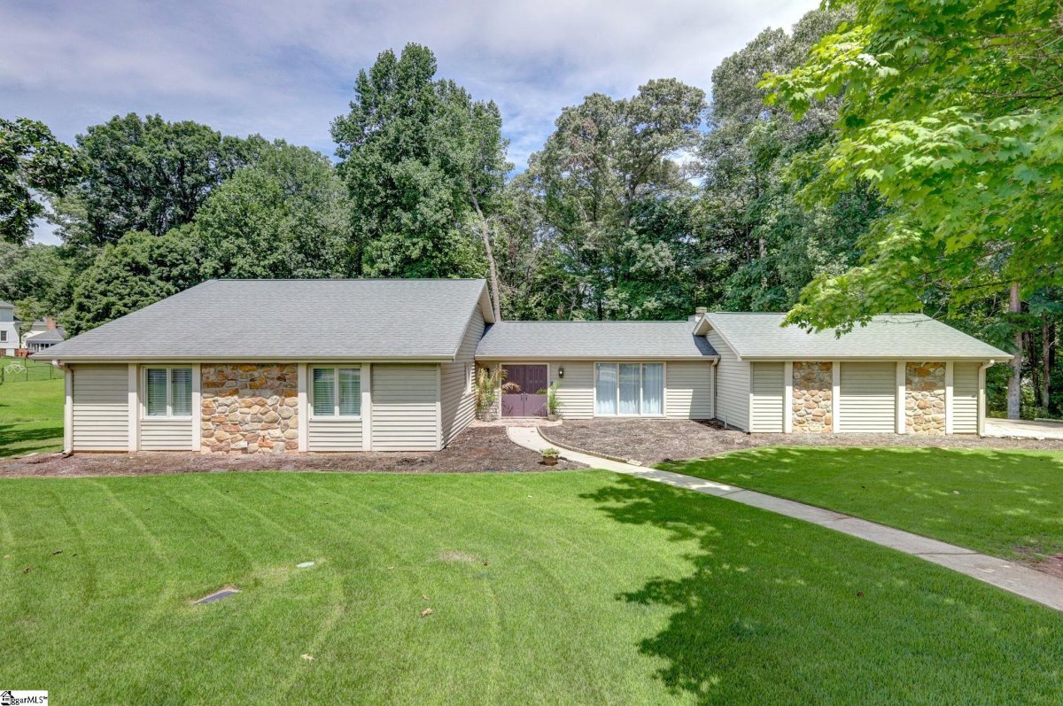 104 W Croydon Court