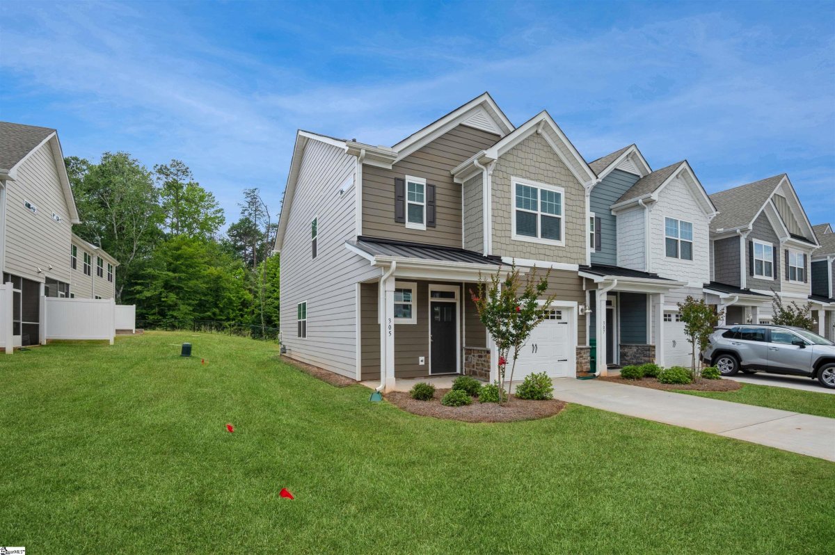 305 Rodessa Lane