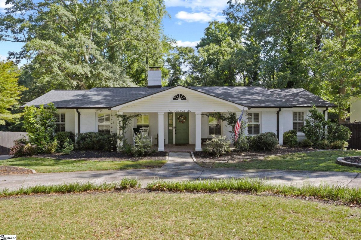 206 Melbourne Lane