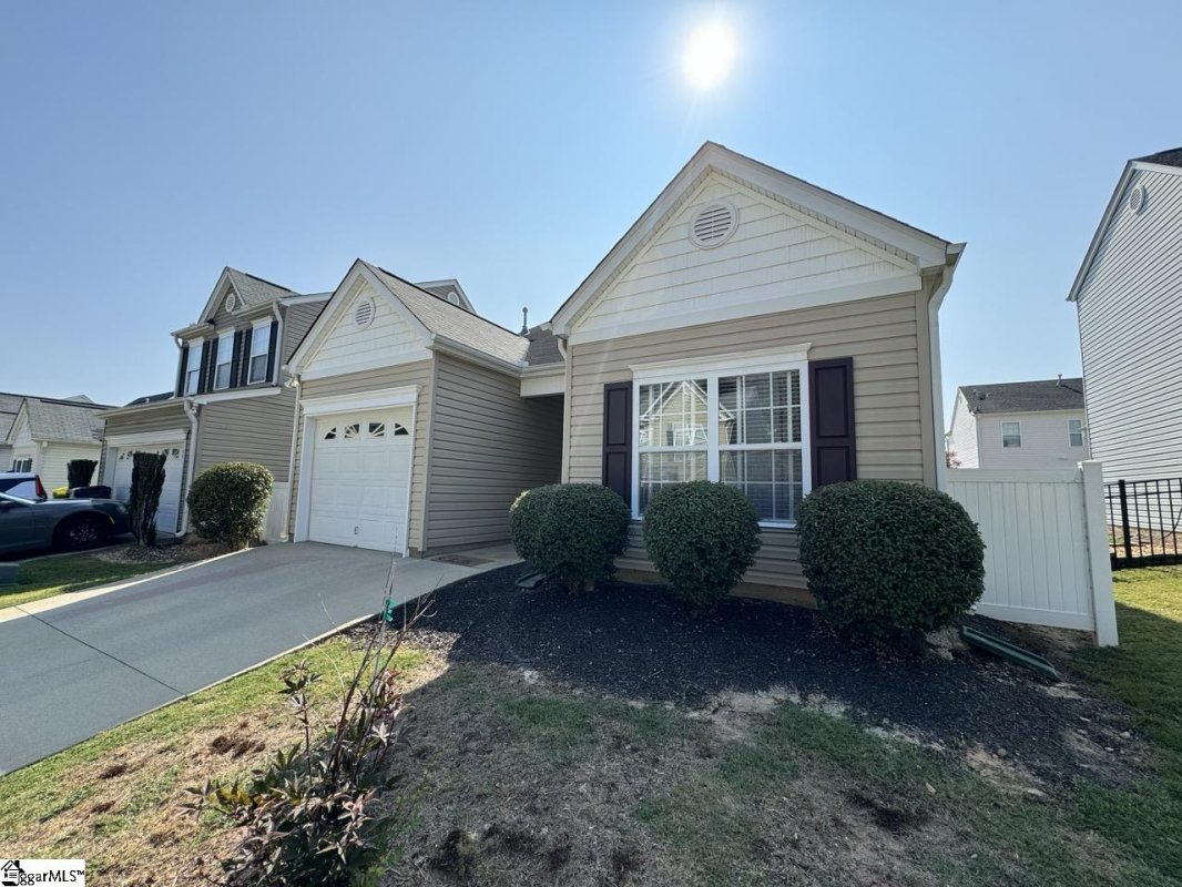 116 Ledgewood Way