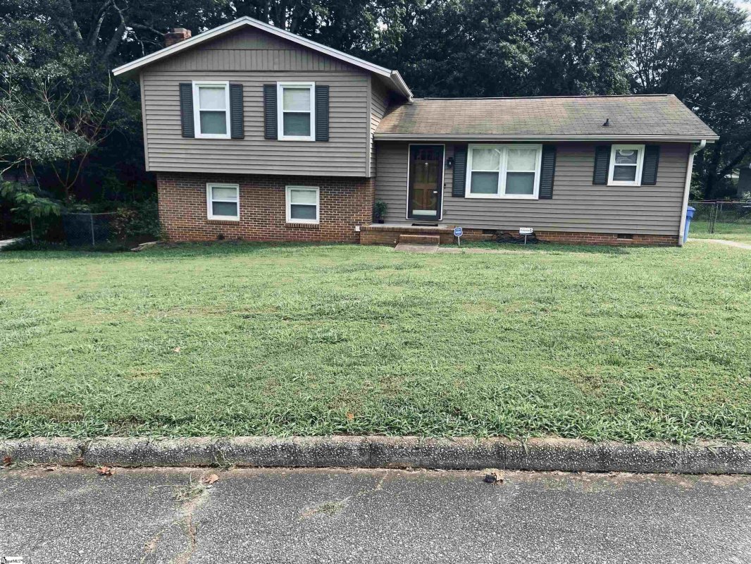 4 Chatwood Court