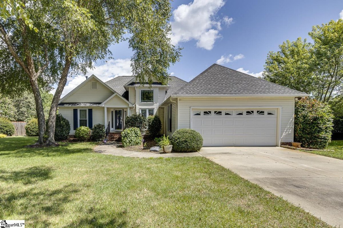 312 Tearose Lane