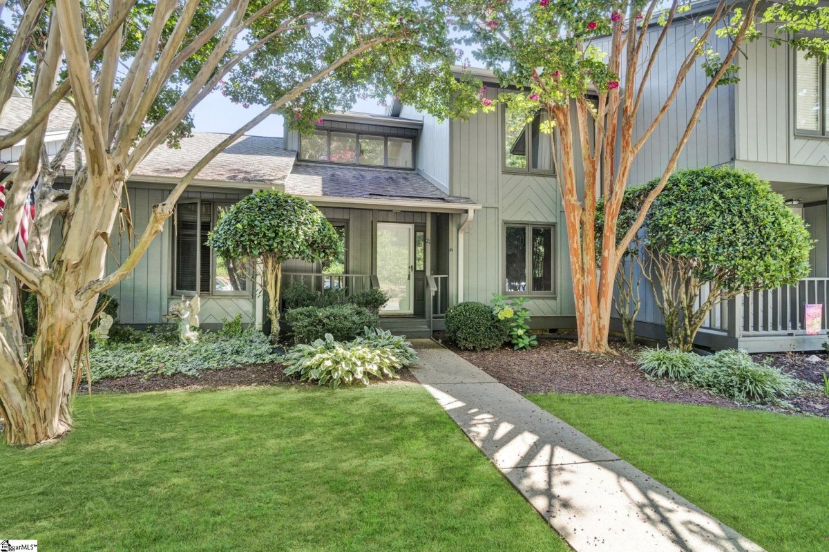 21 Graystone Way