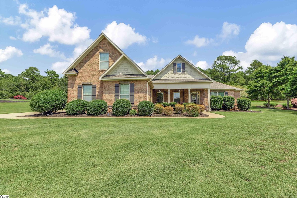 211 Vining Crossing