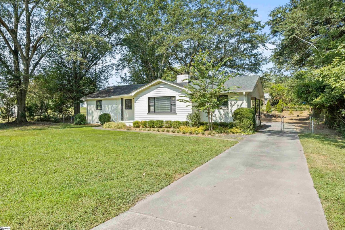 4811 Edwards Road