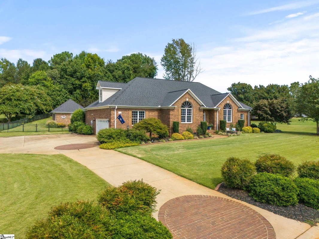 420 Waterford Pointe Drive