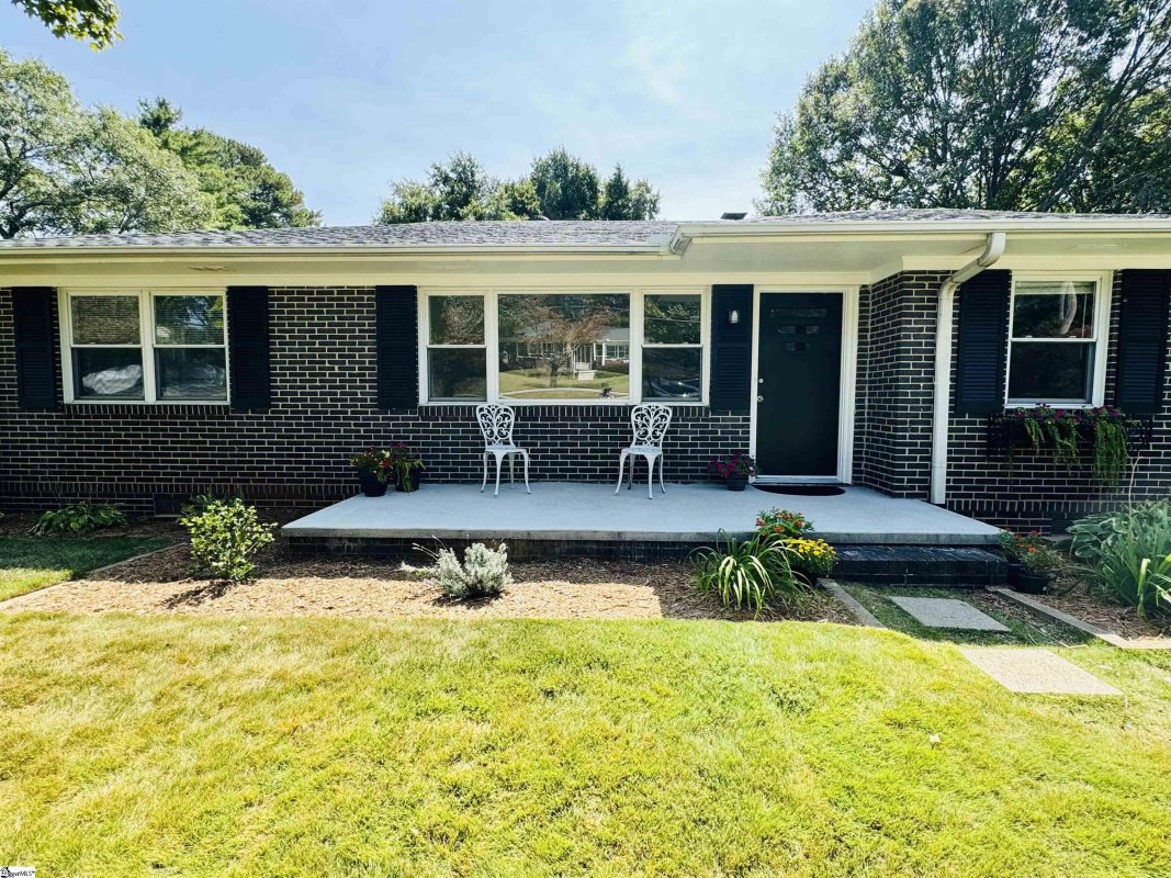 204 Hillside Drive