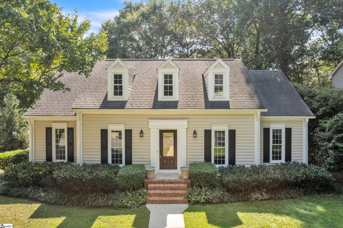 15 Briarpark Drive