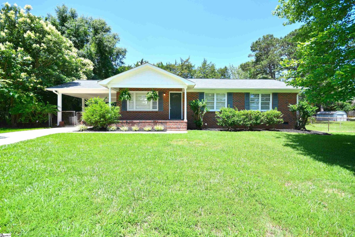 158 Woodridge Circle