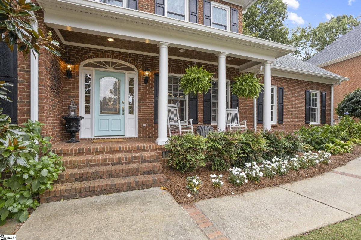 303 Trotters Field Way