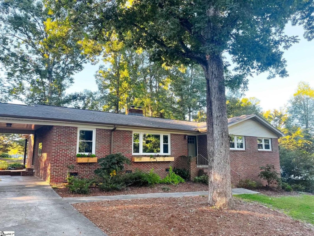 8 Shadydale Court