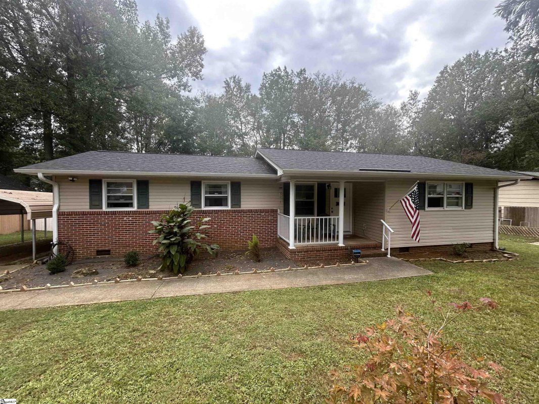 124 Ashdown Drive