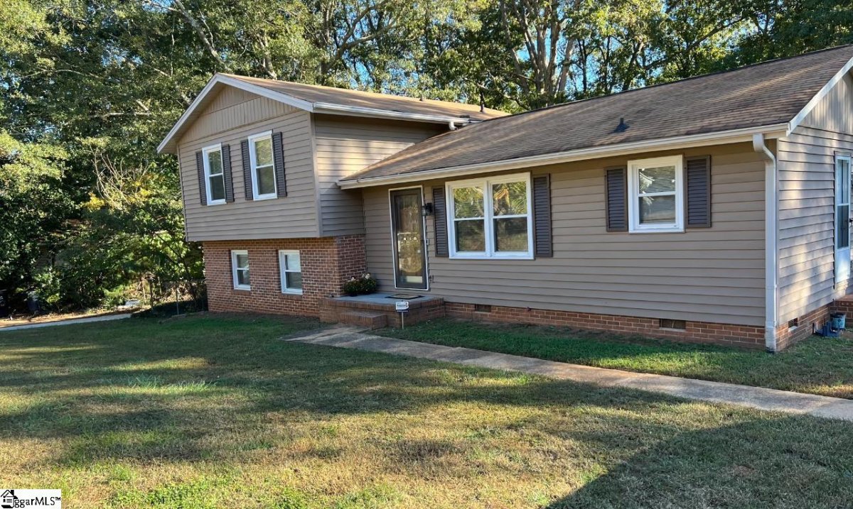 4 Chatwood Court