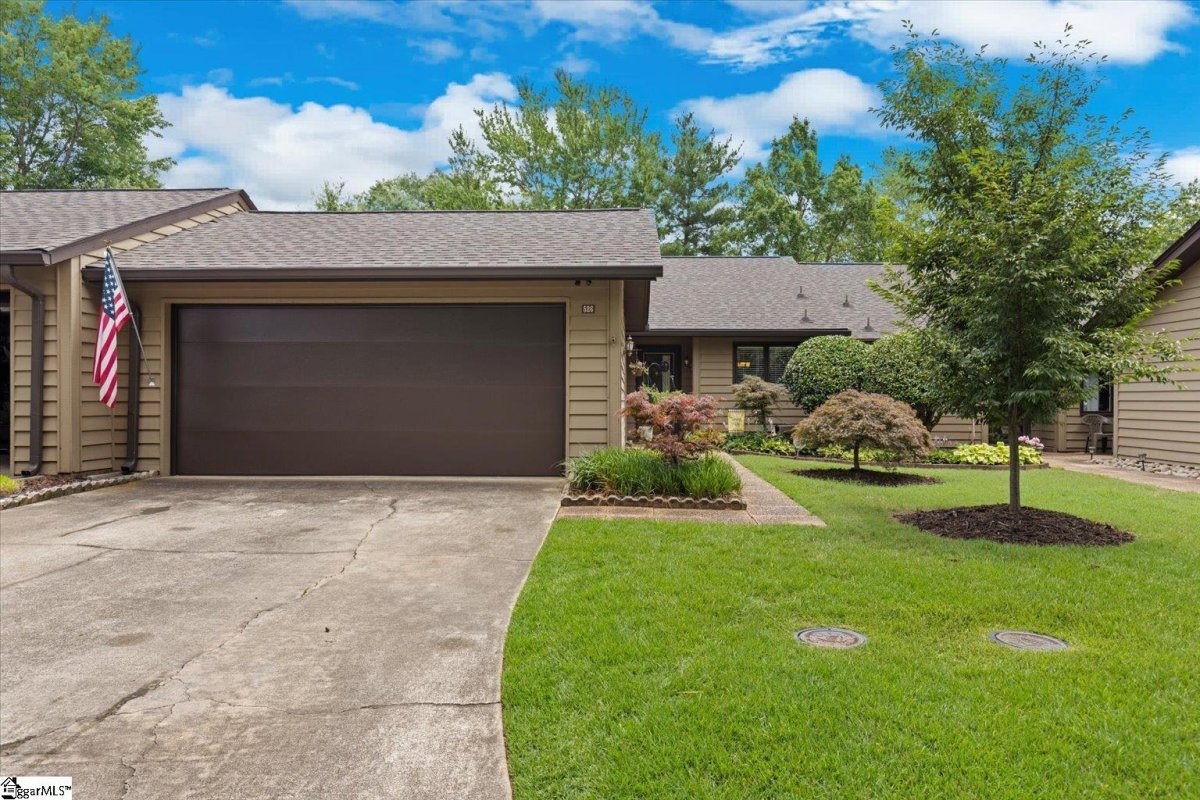 526 Bluebird Lane