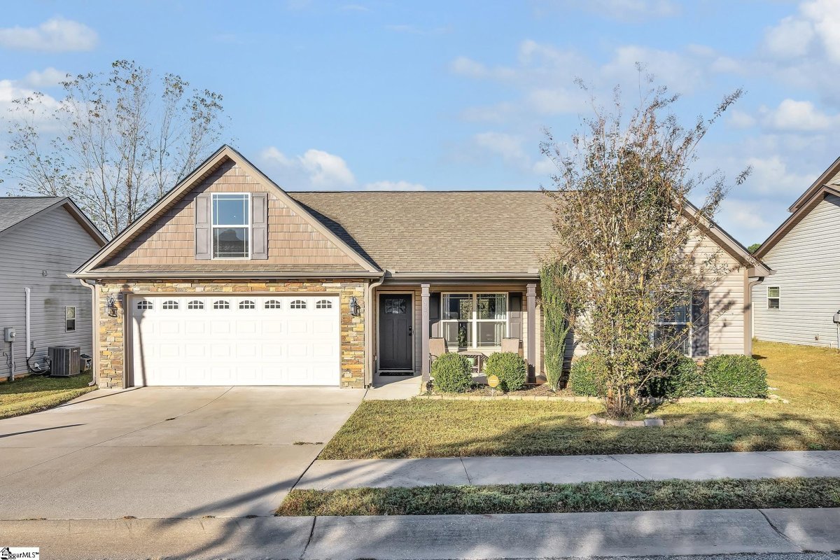 920 Sunterra Way
