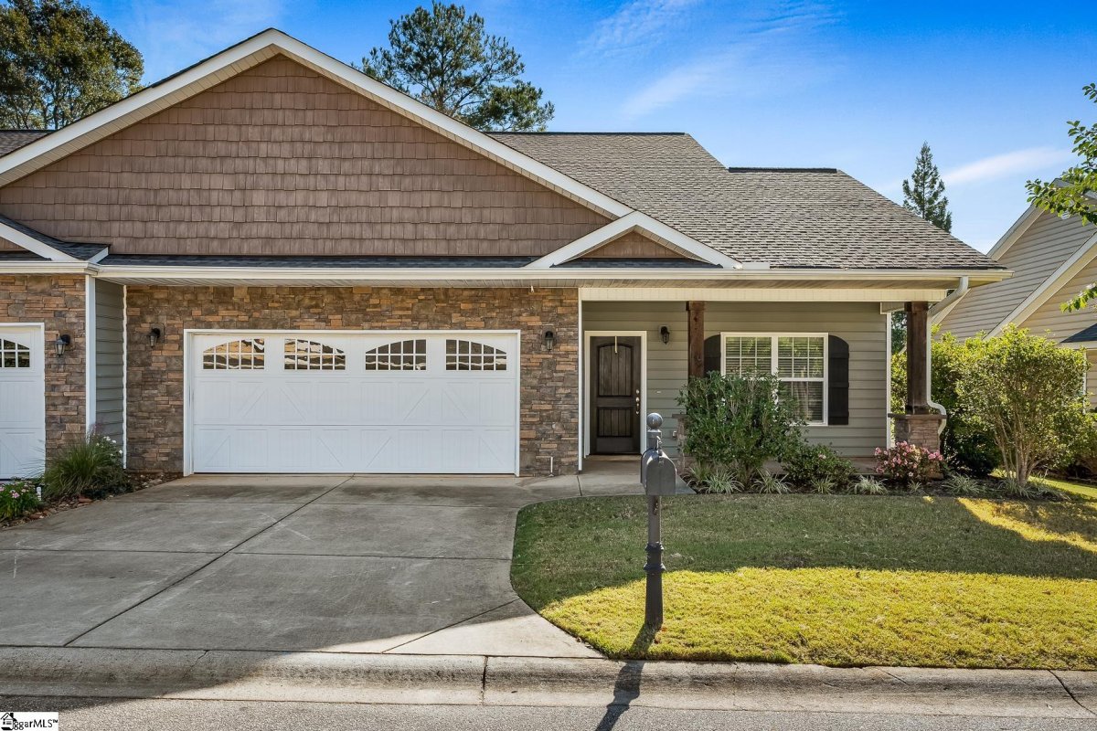 40 Hillsborough Drive