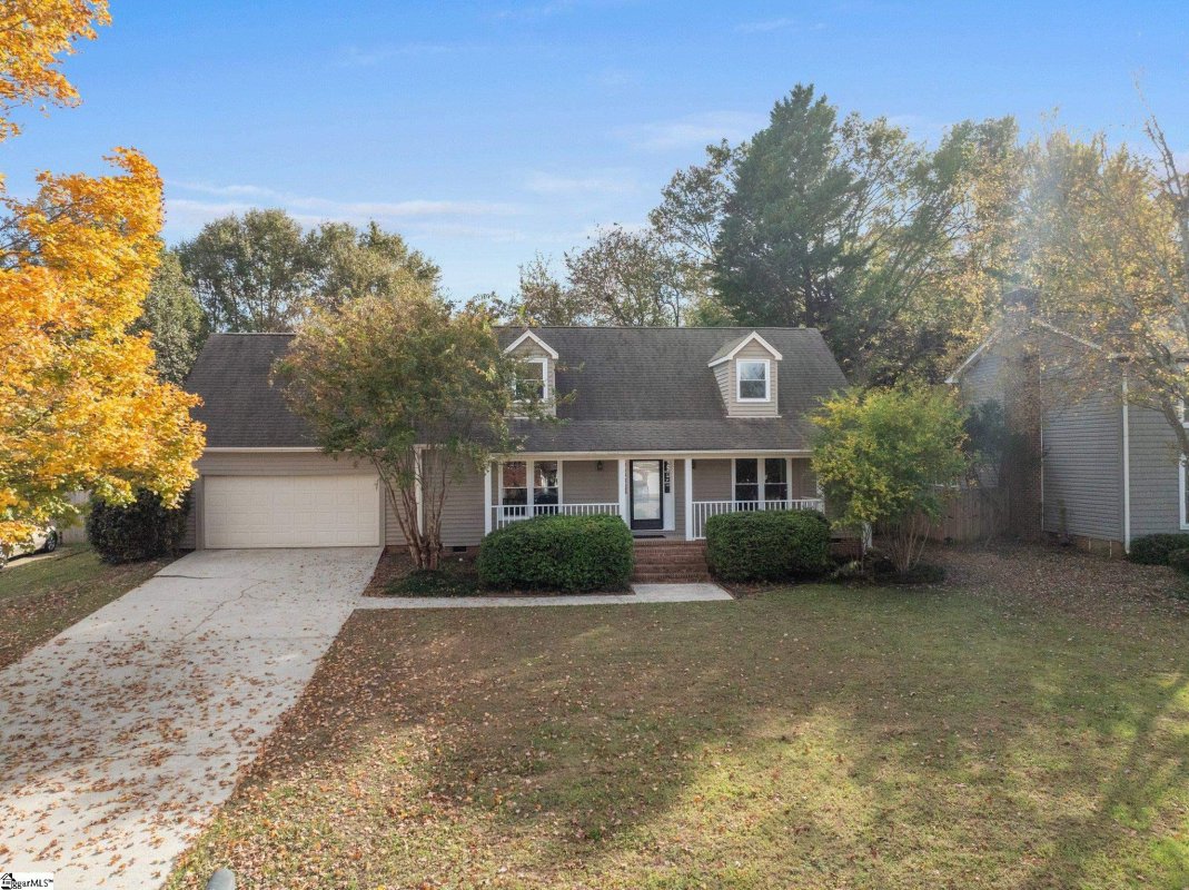 215 Hedgewood Terrace