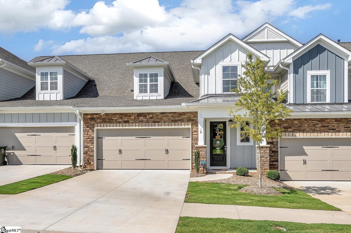 18 Hasbrook Lane