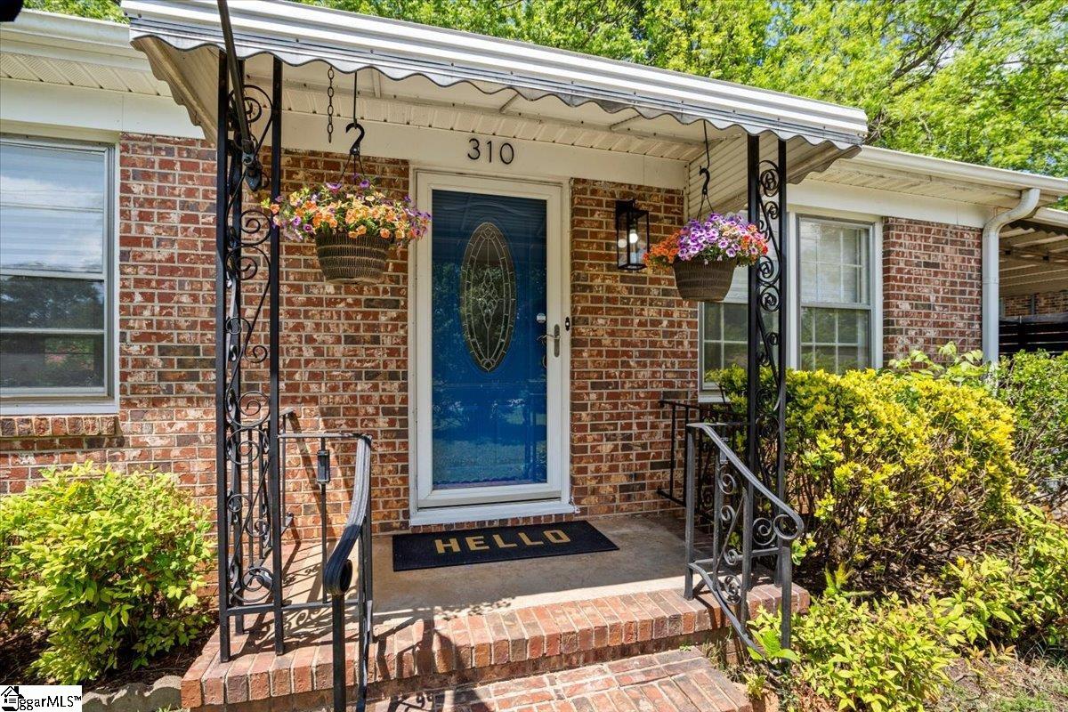 310 Skyline Road