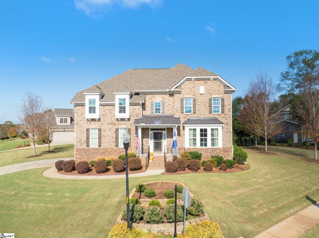 100 Bentwater Trail