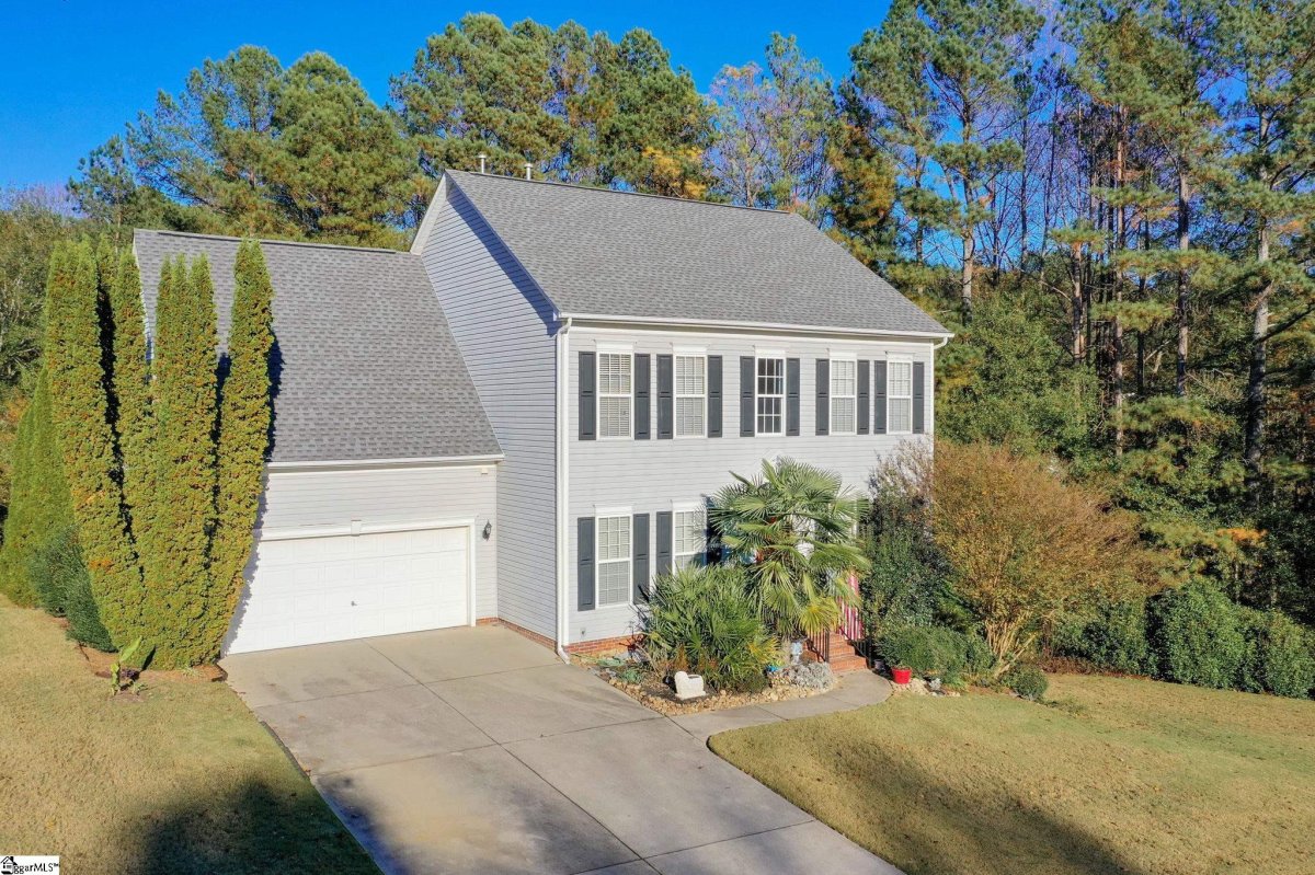 102 Armistead Lane