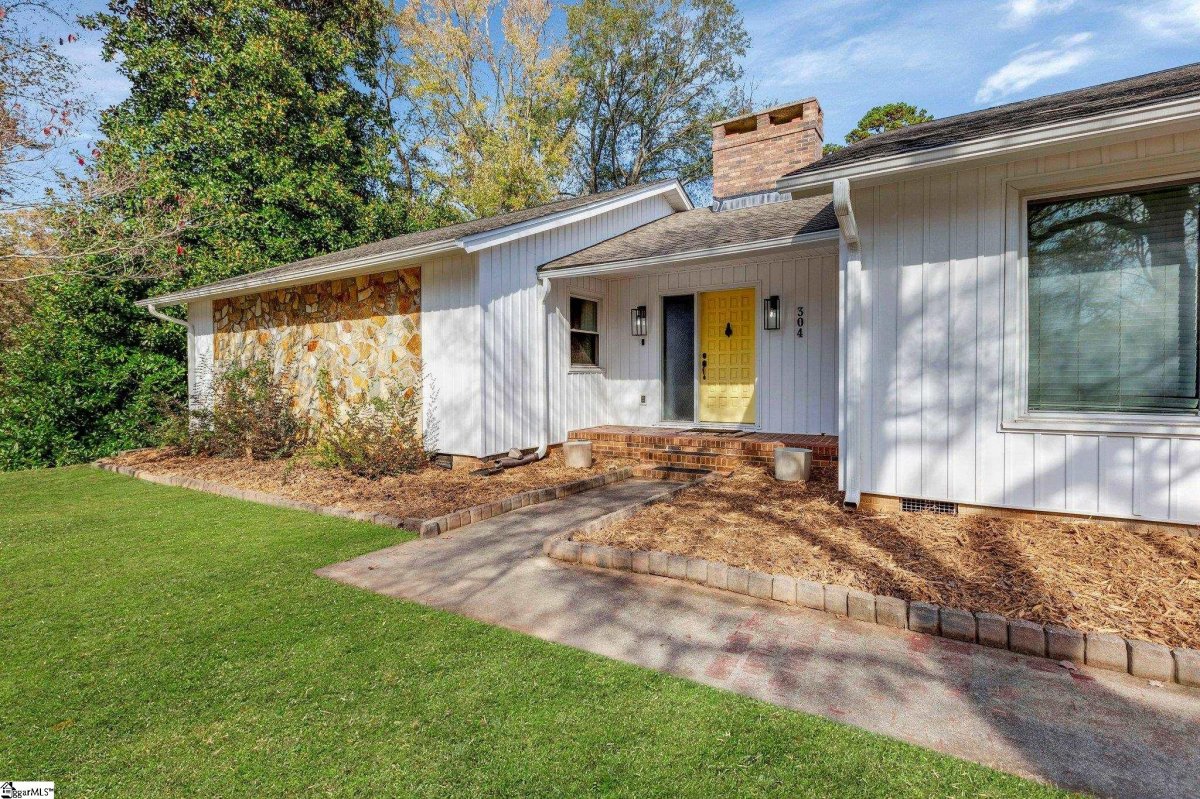 304 Huntington Road