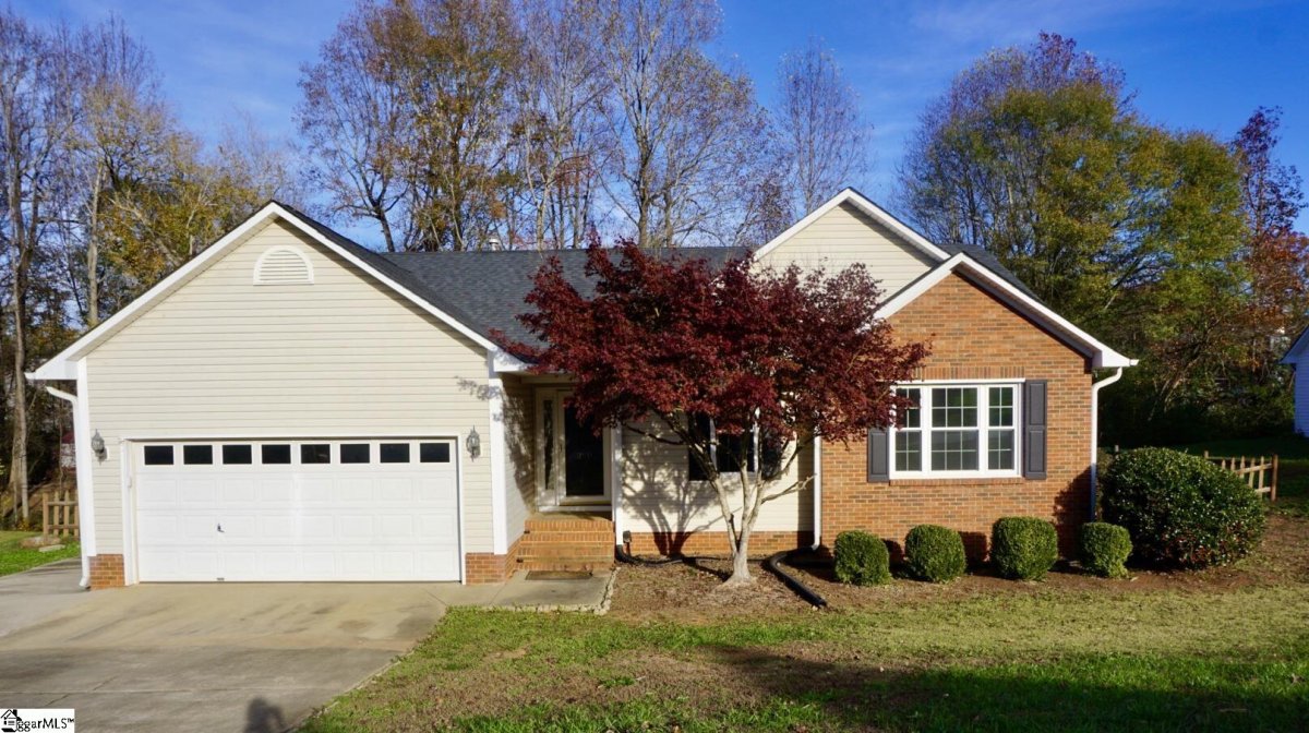 200 Stonington Way