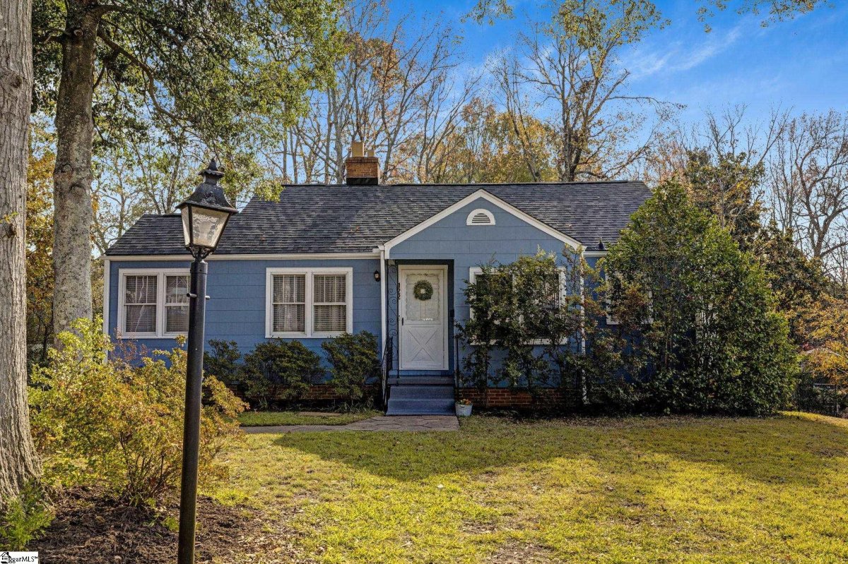 122 Wedgewood Drive