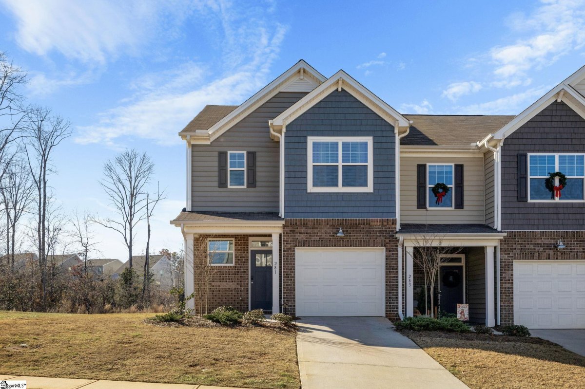 281 E Compass Way