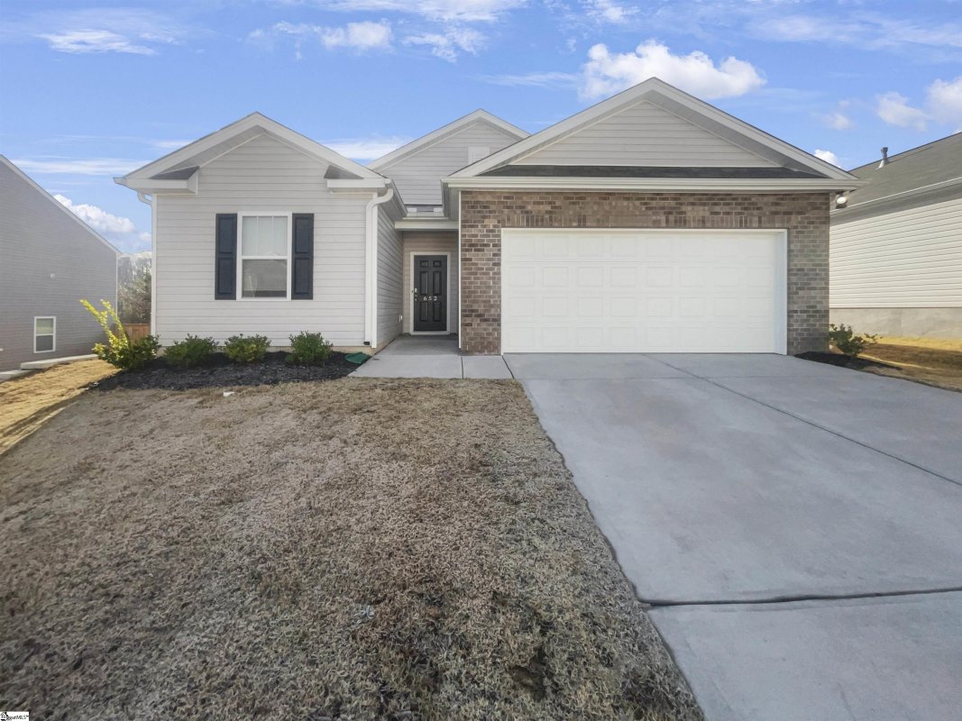 652 Ashwood Way