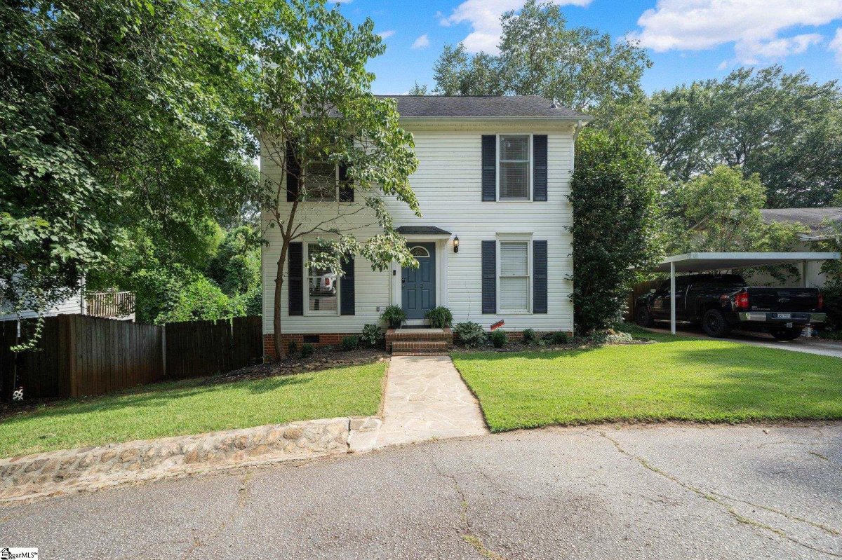 112 Brookview Circle