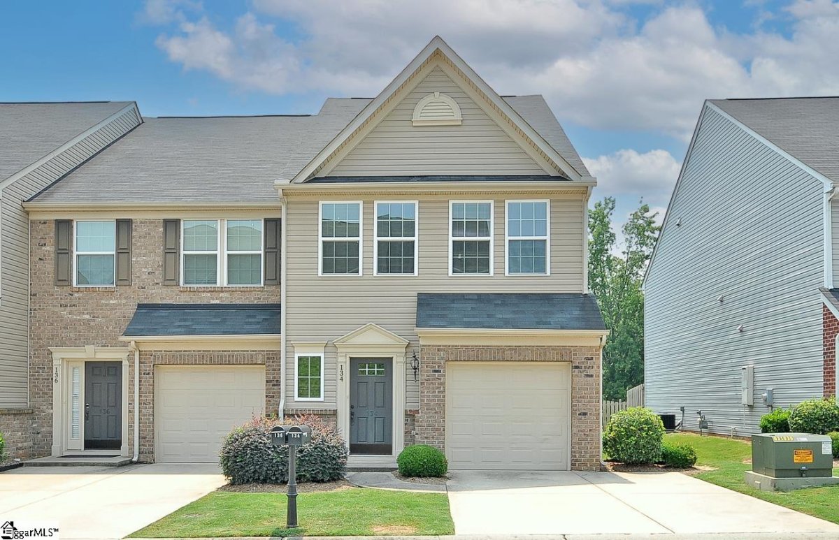 134 Awendaw Way