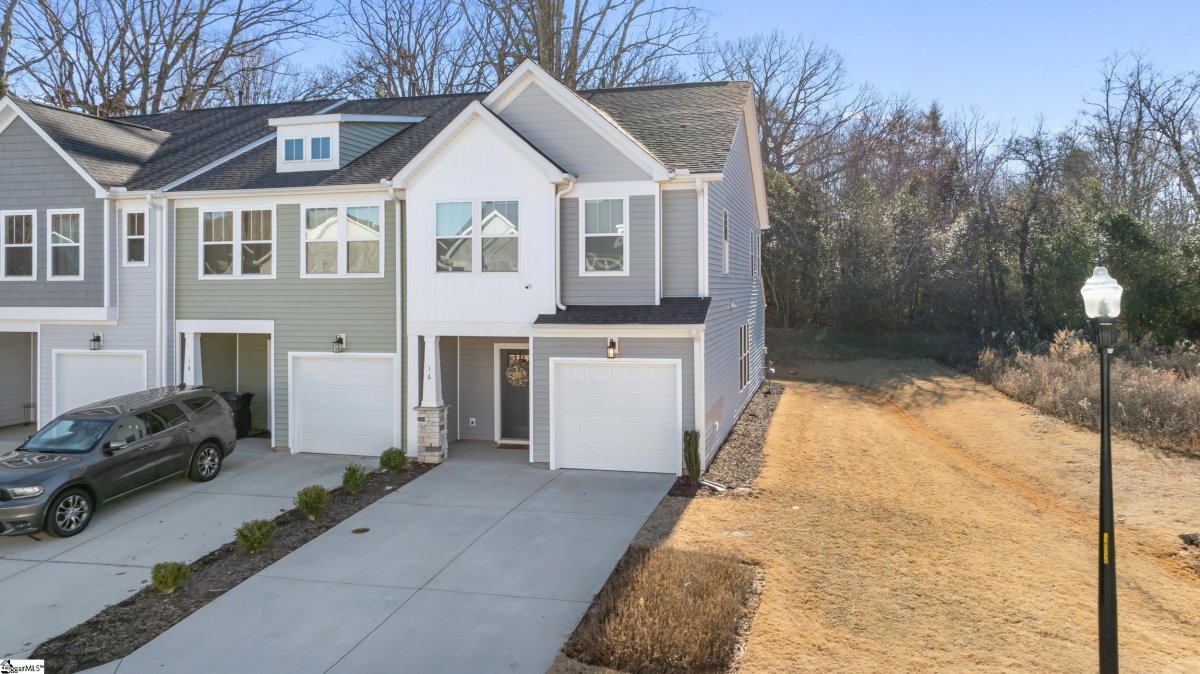 16 Mardale Lane