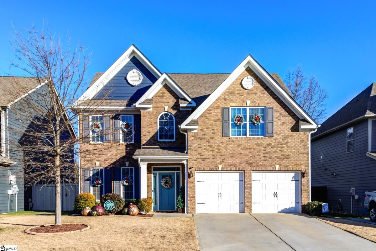 216 Raleighwood Lane