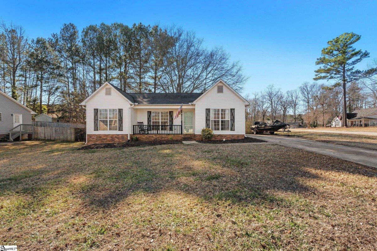 300 E Myles Lane