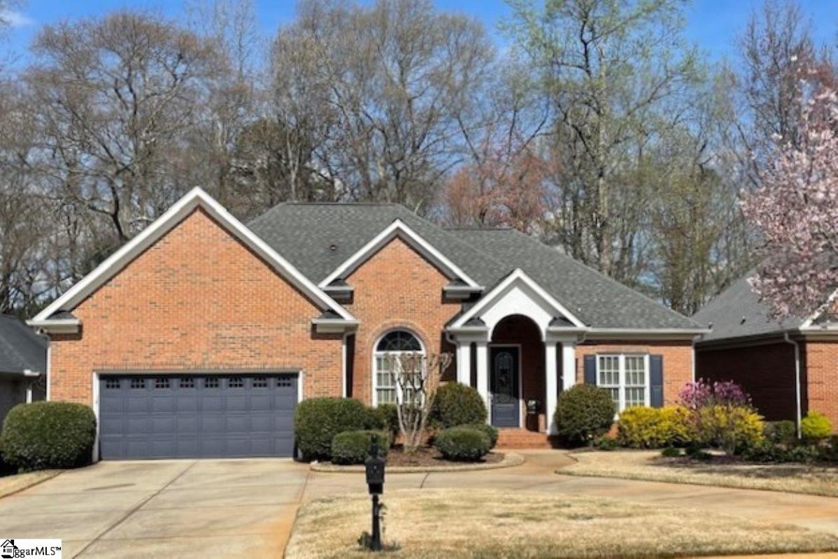 6 Broadstone Court
