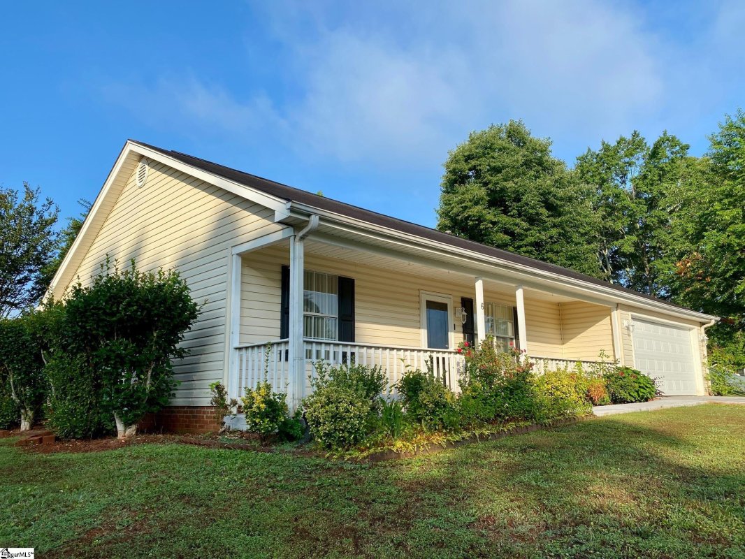 6 Ridgeside Court