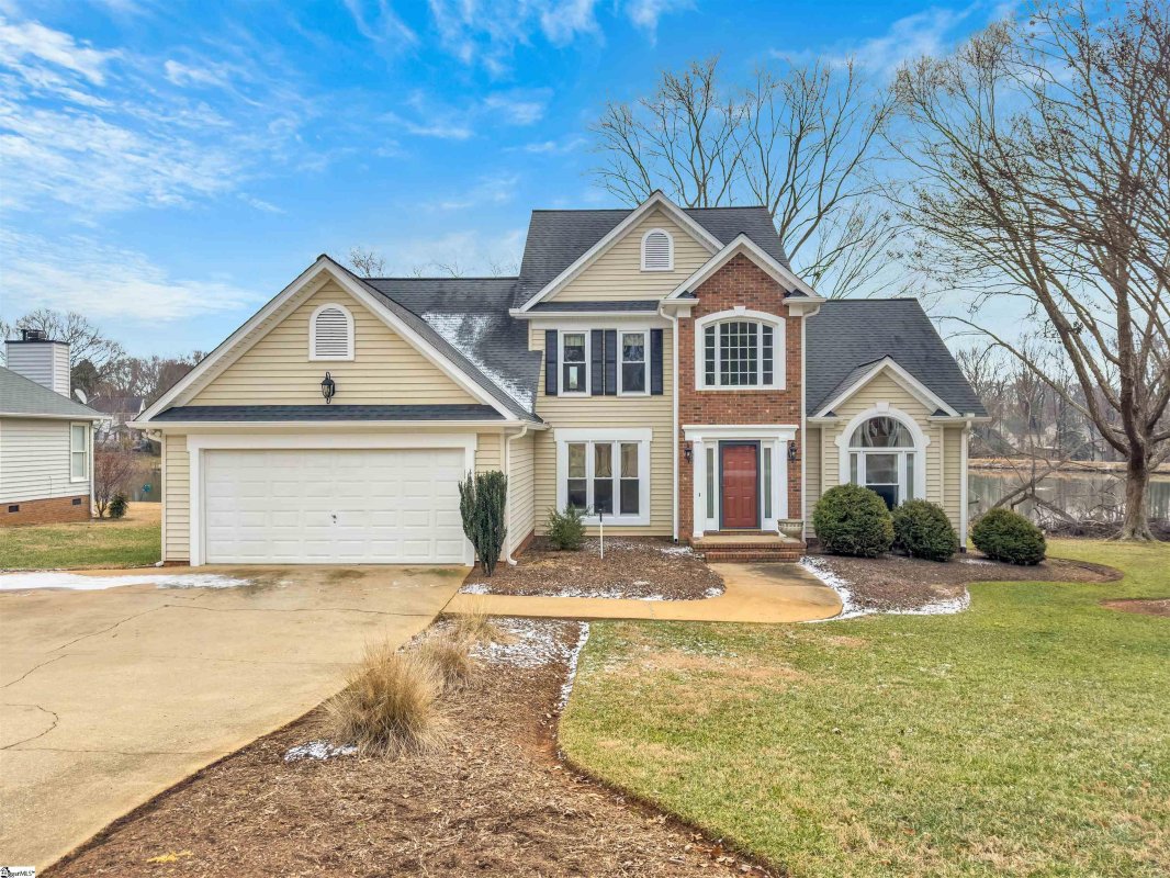 115 Spring Lake Loop