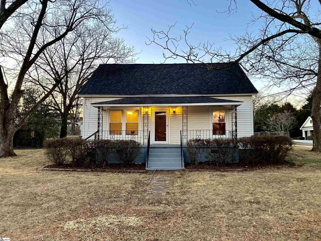 113 Garrison Street